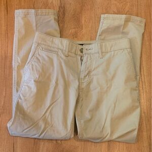 Men’s khaki pants